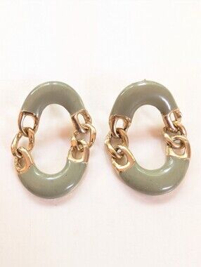 Vintage Mob Wife Gold Tone Retro Green Enamel Chain Detail Dangle Post Earrings